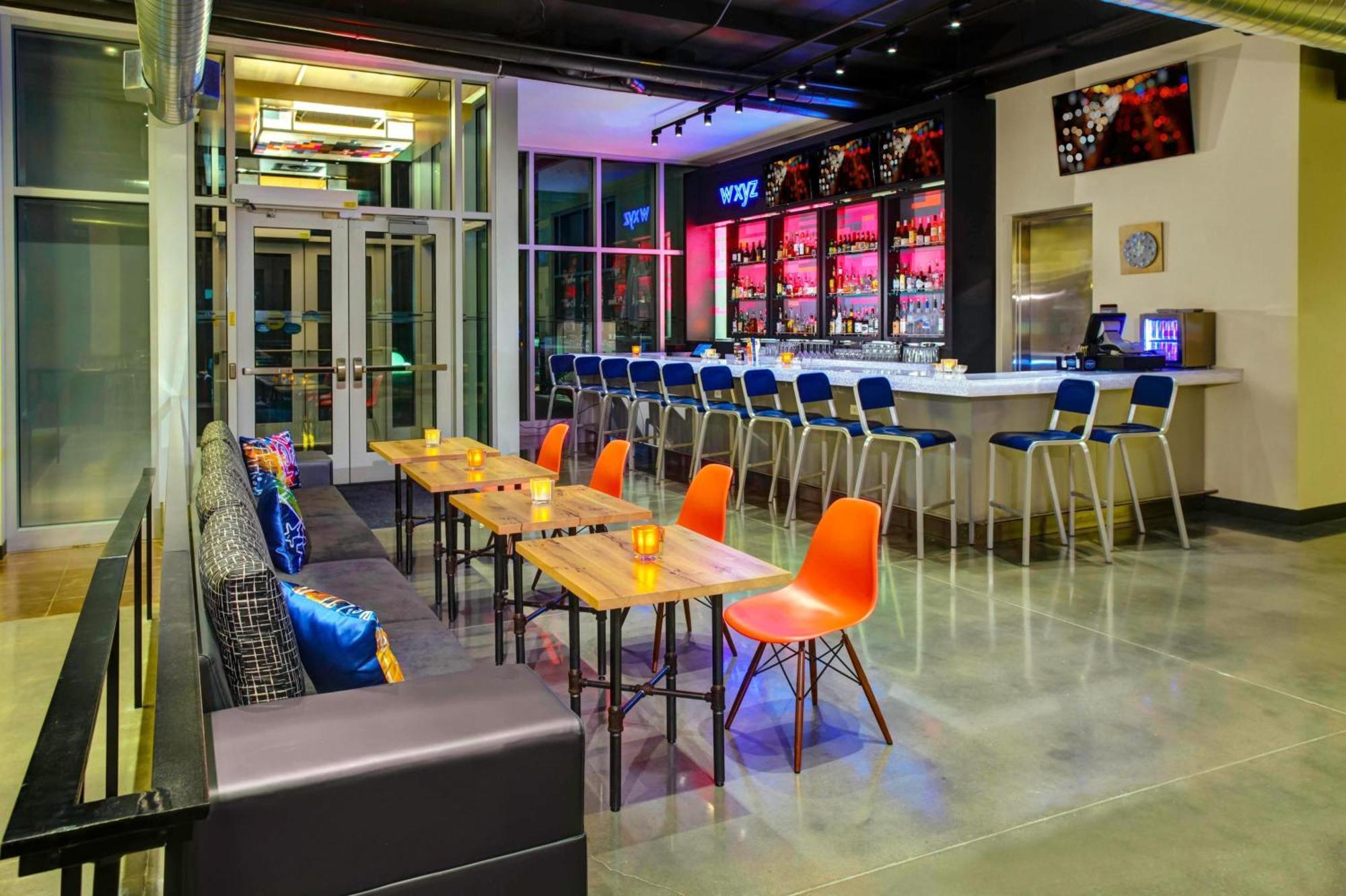 Hotel Aloft Wichita Exterior foto