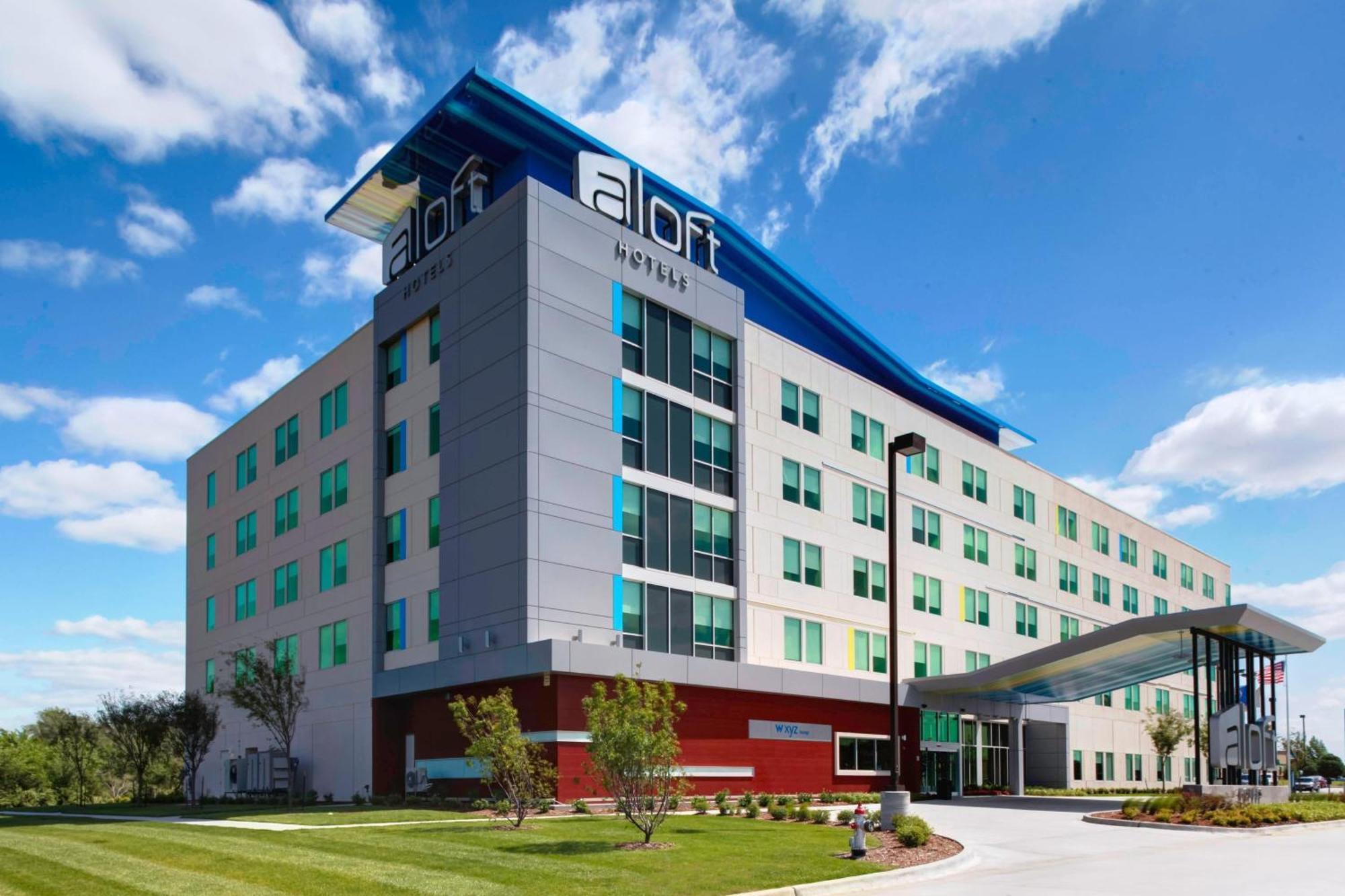 Hotel Aloft Wichita Exterior foto